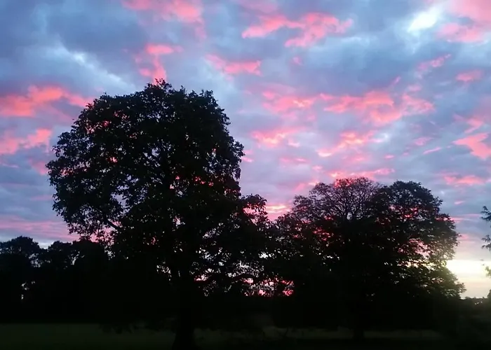 Frühstückspension Augherea House 3*